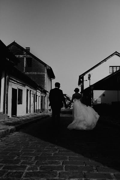 Fotograful de nuntă Milos Gavrilovic (milosweddings1). Fotografia din 19 septembrie 2018