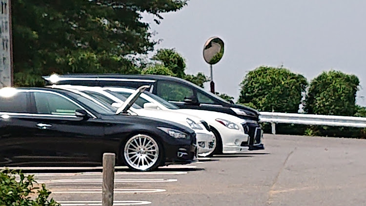 フーガのドライブ・オールジャンル・プチMT・ガマフォルニア・三ヶ根山・スカイラインに関するカスタム事例の投稿画像3枚目