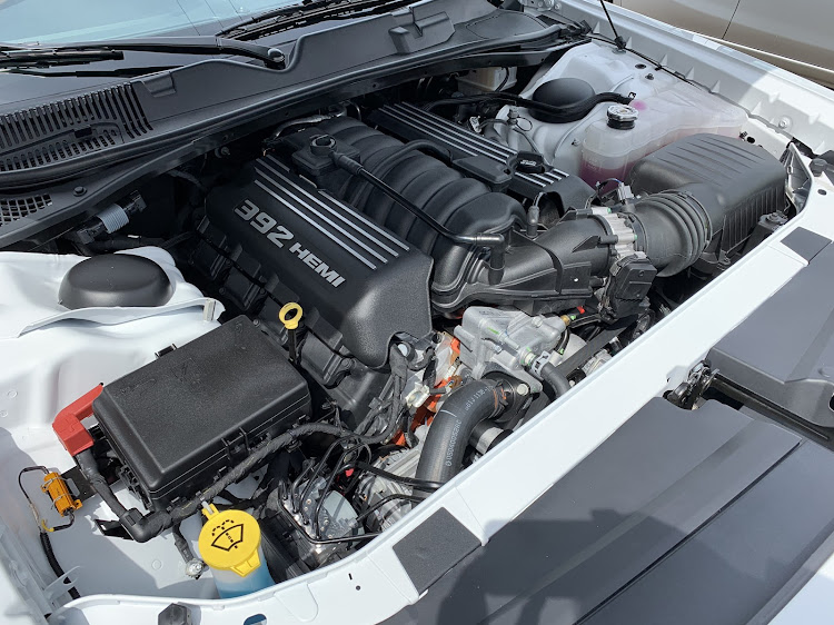 ソニックプラスセンター新潟@たかぷさんが投稿したダッジ・DODGE・ダッジチャレンジャー・SRT392・CHALLENGERに関するカスタム事例の投稿画像2枚目