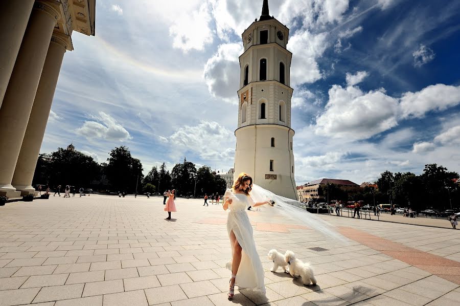 Wedding photographer Mantas Janavicius (mantasjanaviciu). Photo of 13 September 2017