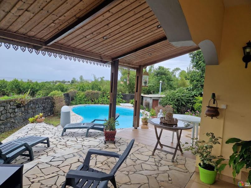 Vente villa 6 pièces 264 m² à Saint Benoit (97470), 539 000 €