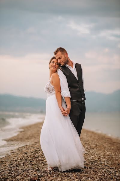 Fotografo di matrimoni Χαρά Γκοτσούλια (xaragot). Foto del 13 dicembre 2021