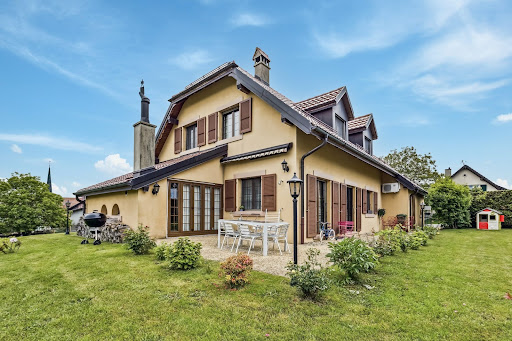 Maison avec jardin et terrasse 1