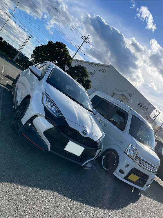 ヤリスのフォローワーさんに感謝・いつもイイネ&コメントありがとうございます🙇‍♂️・クリッパーリオ・コラボありがとうございましたに関するカスタム事例の投稿画像1枚目
