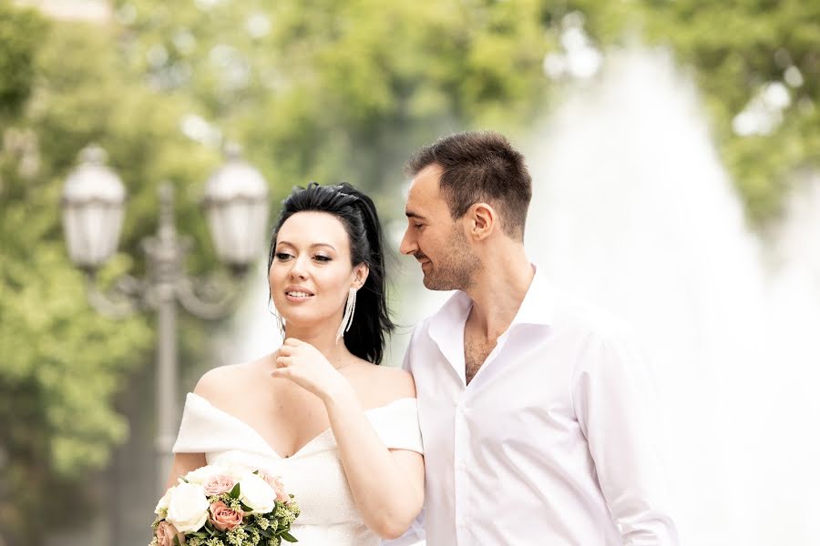 Fotógrafo de casamento Oksana Borovko (sana). Foto de 17 de junho 2020