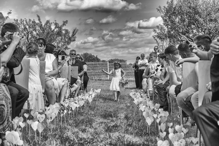 Huwelijksfotograaf Thierry Nadé (thierrynadephoto). Foto van 8 april 2020