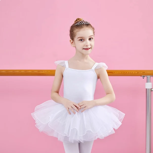 Robe de danse latine d'été à bretelles pour filles Idéale pour les cours et les spectacles de danse. Confort et style garantis.
