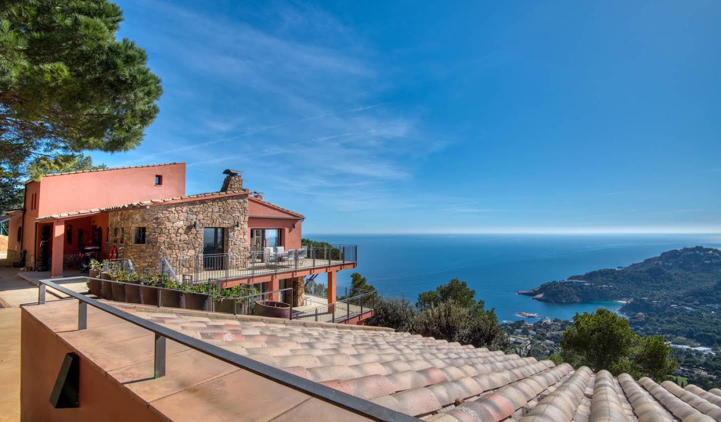 House with terrace Begur