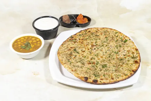 1 Aloo Kulcha With Chole