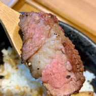 大河屋 燒肉丼 串燒