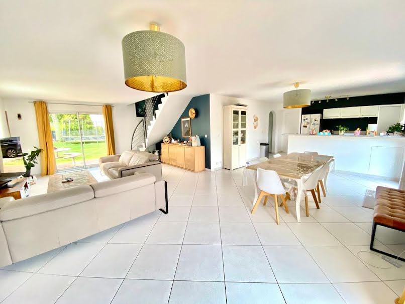 Vente maison 7 pièces 143 m² à Saint-Lyphard (44410), 478 400 €