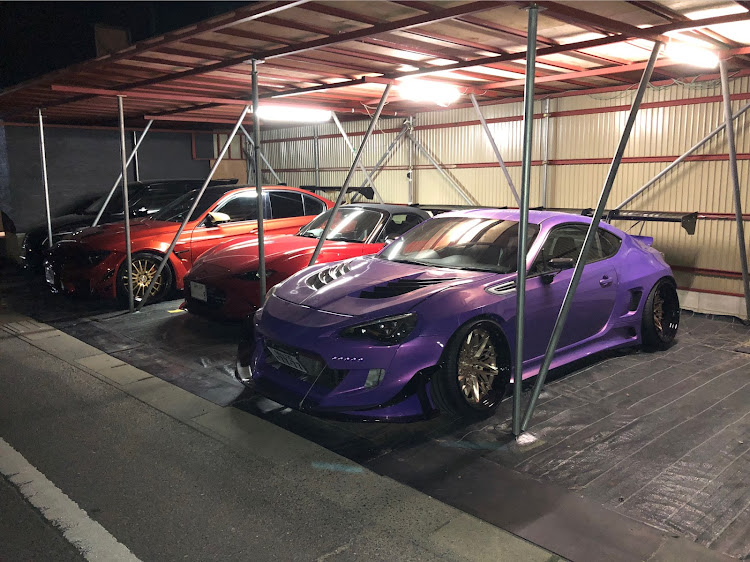 𝒏𝒂𝒂𝒄𝒉𝒂𝒏 EatUp⤴️さんが投稿した1家に3台のワイド達・ロケットバニー・Kerberos・BMW売りますに関するカスタム事例の投稿画像1枚目