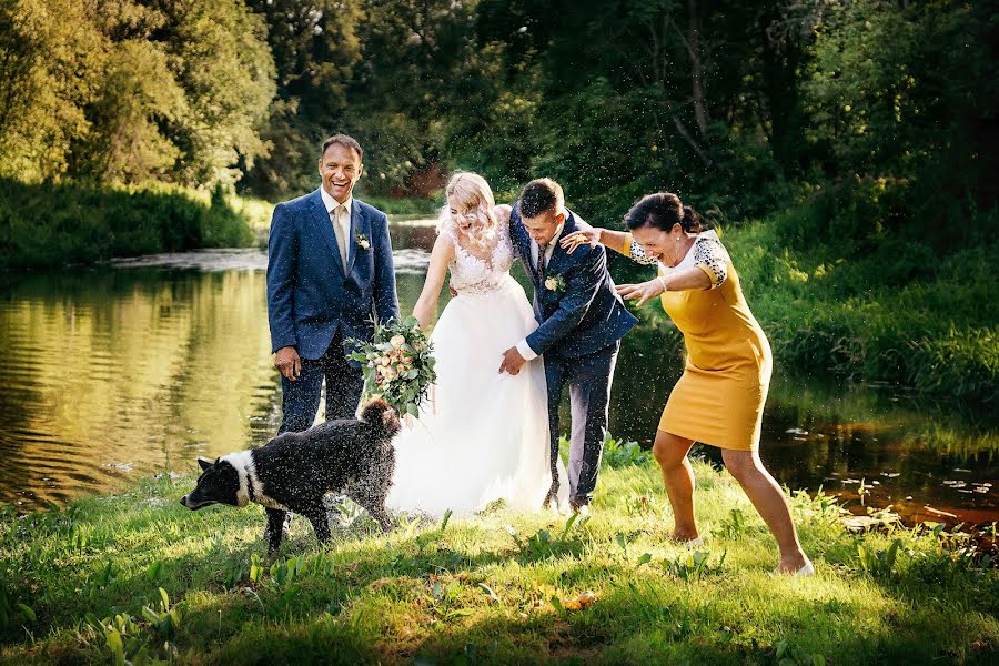 Fotógrafo de casamento Dace Spalviņa (dacesfoto). Foto de 3 de setembro 2020