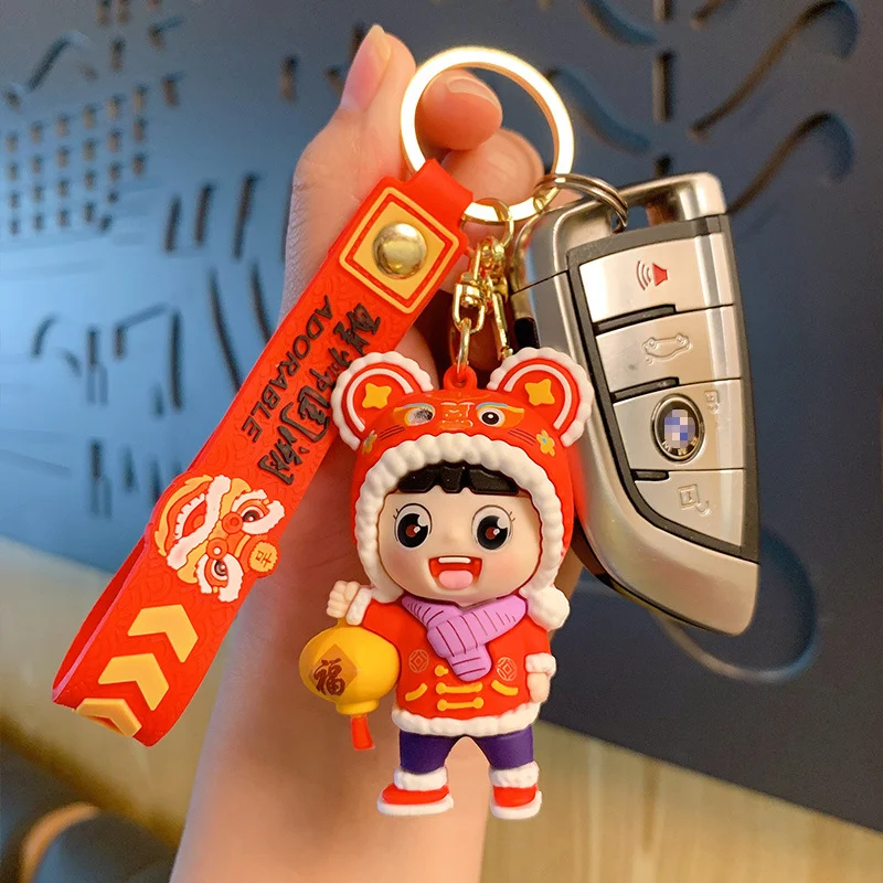 Chaveiro Boneca Cabeça de Tigre Criativo e Fofo. Um acessório adorável para chaves ou bolsa. Presente perfeito. Adiciona diversão e estilo.