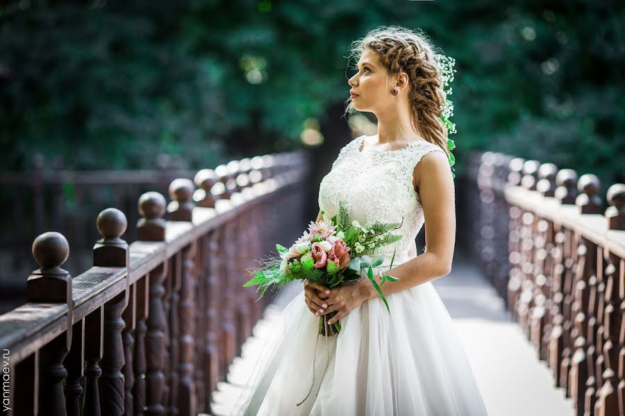 Wedding photographer Roman Yanmaev (rrroman). Photo of 23 November 2017