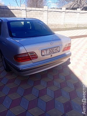 продам авто Mercedes E 220 E-klasse (W210) фото 2