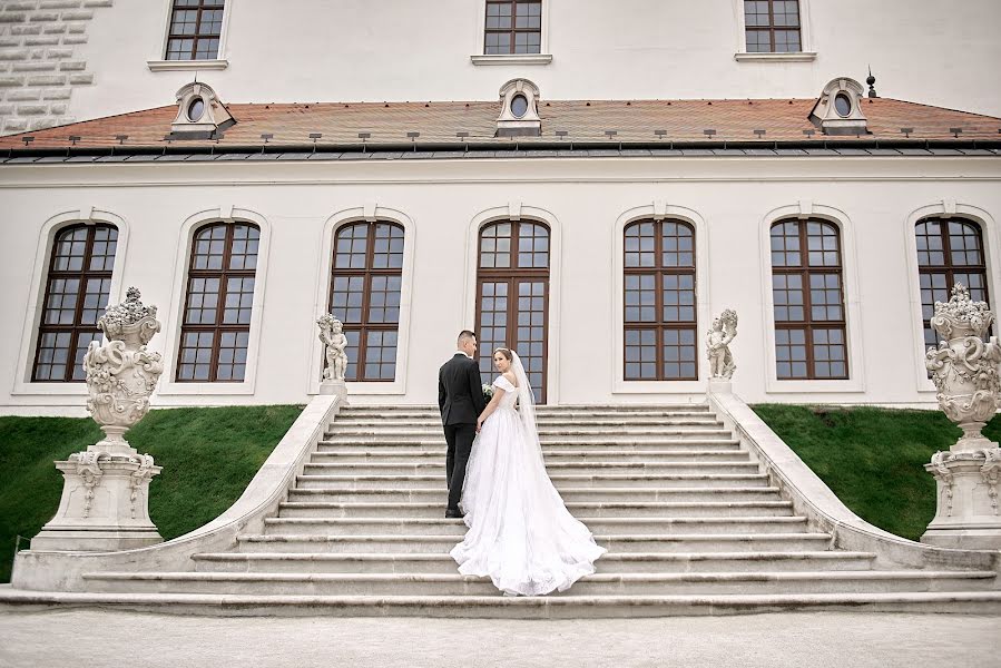 Photographe de mariage Yurii Vladimirov (vladimirov). Photo du 10 septembre 2022