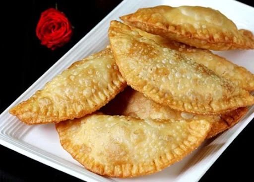 Gujiya