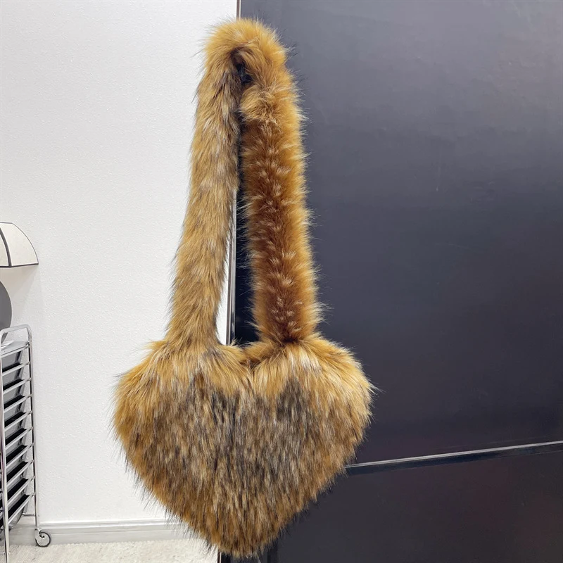 Title 16, Winter Fleece Schoudertas Dames Hartvorm Crossb...