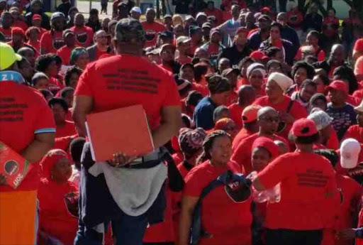 NEHAWU at Rhodes discuss their options after unequivocally rejecting management 6.5 % increase. PICTURE: ADRIENNE CARLSE