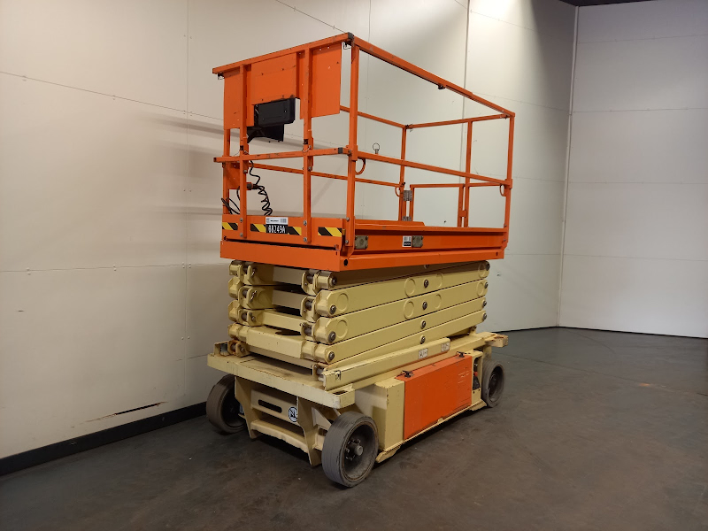 Picture of a JLG 10RS