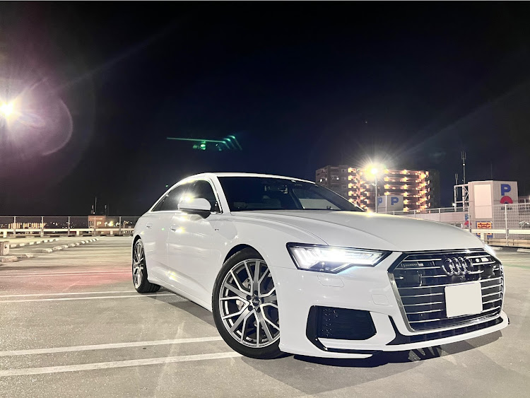 A6 セダンのmomoホイール・AUDI A6・待つしか無い・待ち遠しい・純正もよきに関するカスタム事例の投稿画像2枚目