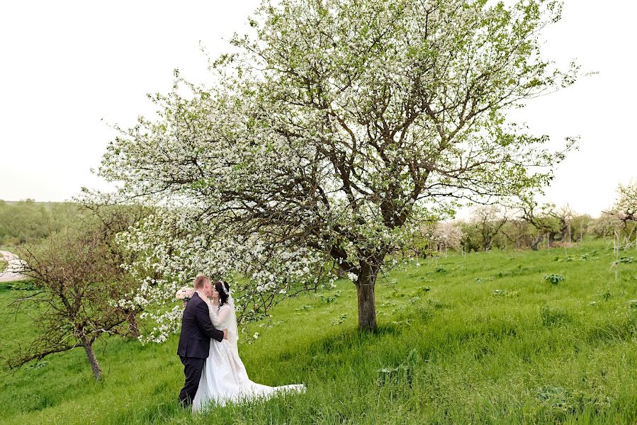 Fotografo di matrimoni Yulіya Fedishin (juliafedyshyn). Foto del 26 maggio 2017