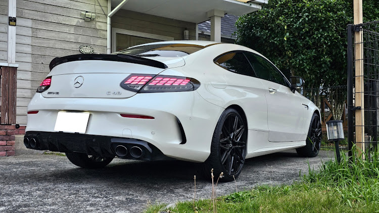 Cクラス クーペのAMG・C43AMG・メルセデス・ベンツ・Mercedes-AMG・ホイール交換に関するカスタム事例の投稿画像3枚目
