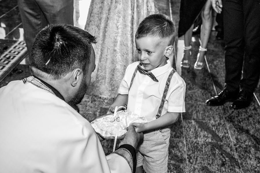 Fotografo di matrimoni Liviu Bratosin (liviustudiopro). Foto del 26 luglio 2022