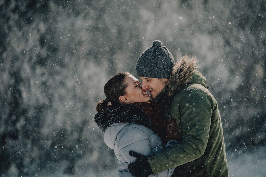 Wedding photographer Zsolt Sári (zsoltsari). Photo of 19 March 2018