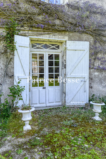 Propriété avec piscine et jardin 5