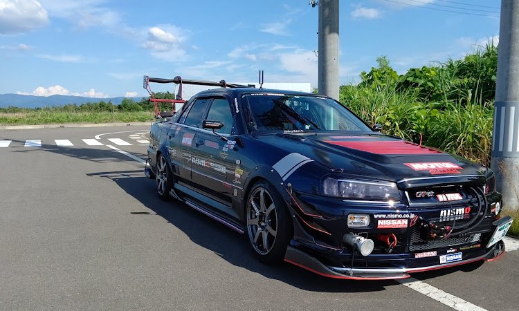 スカイラインの７月もよろしくお願いいたします・熱中症に気をつけて!!に関するカスタム事例の投稿画像2枚目