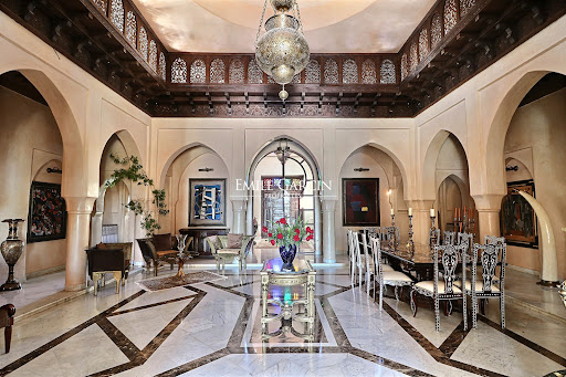 Property with pool and garden 3