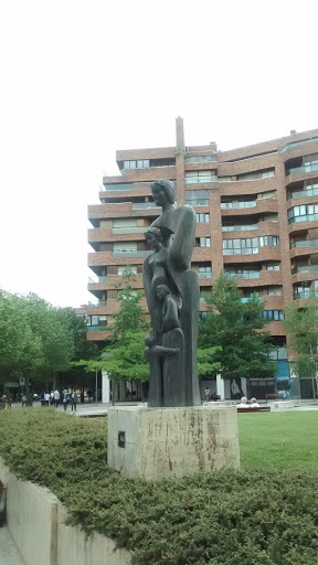 Monumento a la Familia