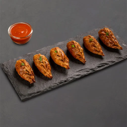 Fried Veg Wheat Momos With Momo Chutney