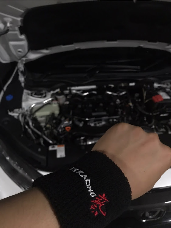 シビック(欧州HB)のfk7・シビックハッチバック・J'sRacing・プチカスタムに関するカスタム事例の投稿画像2枚目