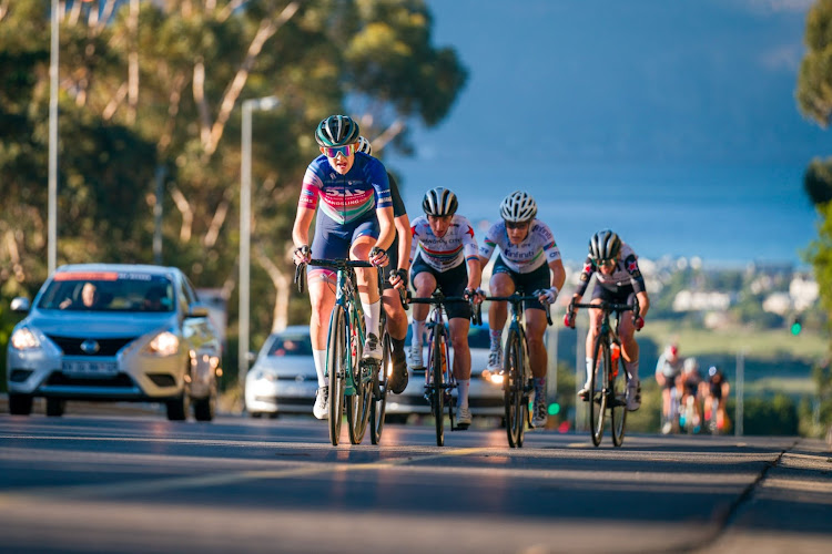 Tiffany Keep leads the pack at the top of the top of Suikerbossie on the Cape Town Cycle Tour. Picture: CHRIS HITCHCOCK