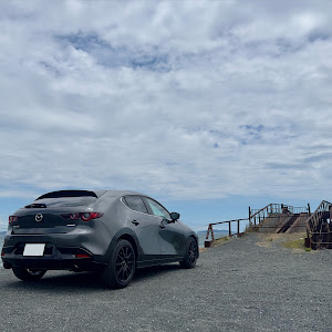 MAZDA3