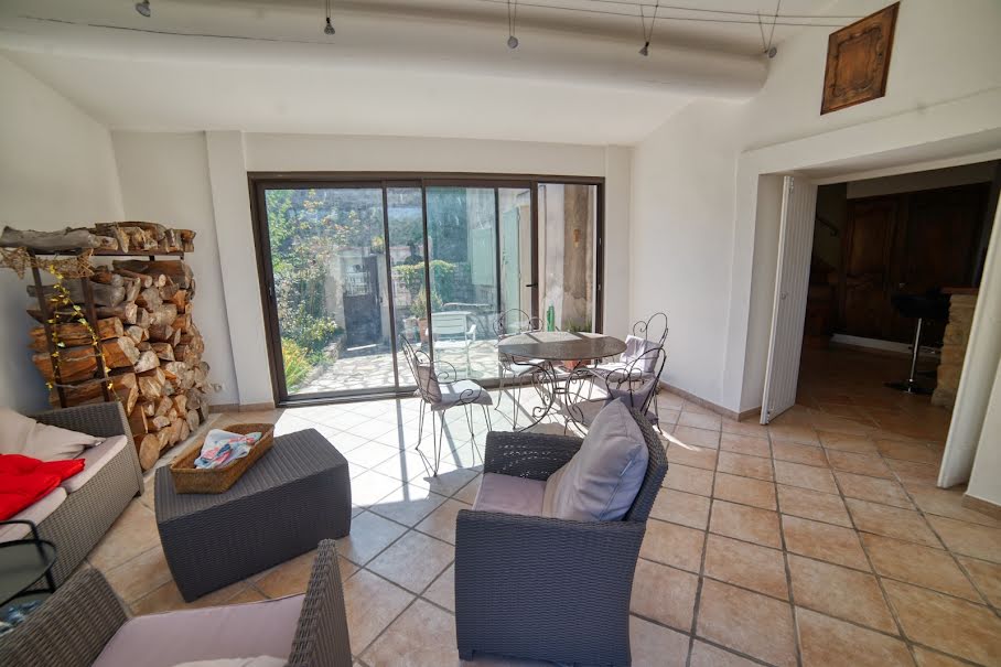 Vente maison 5 pièces 131 m² à La Bastide-des-Jourdans (84240), 420 000 €