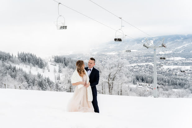 Jurufoto perkahwinan Marcin Zięba (ziebamarcin). Foto pada 4 Februari 2023