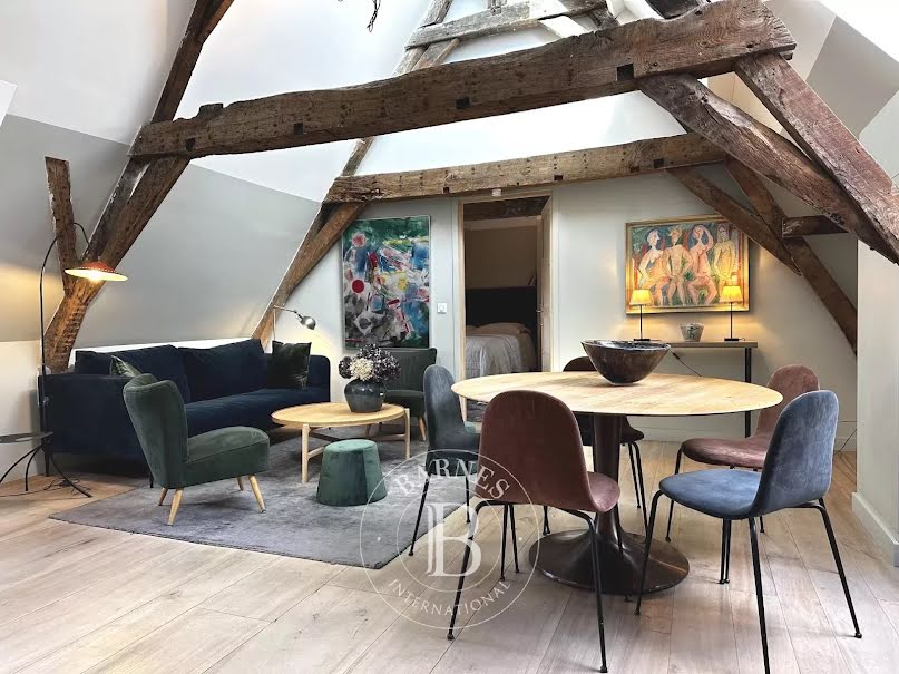 Location meublée appartement 3 pièces 75 m² à Lille (59000), 2 300 €