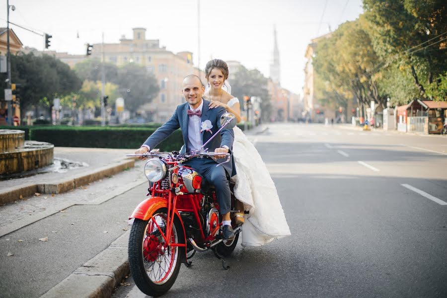 Fotografo di matrimoni Vitalik Gandrabur (ferrerov). Foto del 19 ottobre 2017