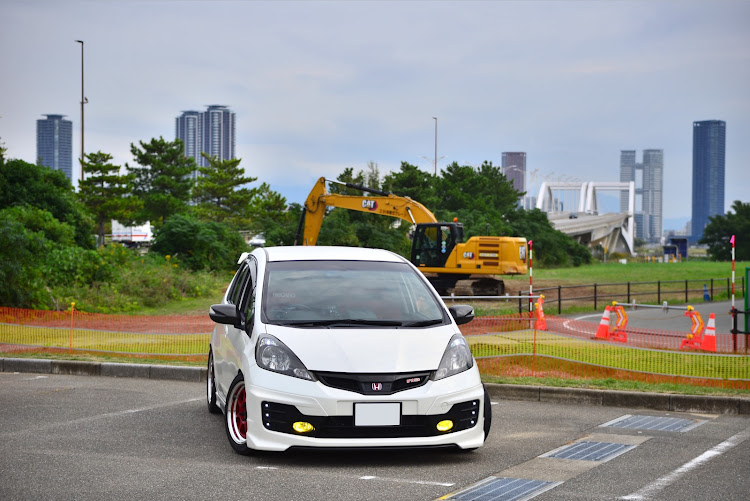 フィットの90年代スタイル・オールドレンズ・ゆっくり走ろう福岡・海の中道大橋・麺屋だいくうに関するカスタム事例の投稿画像4枚目