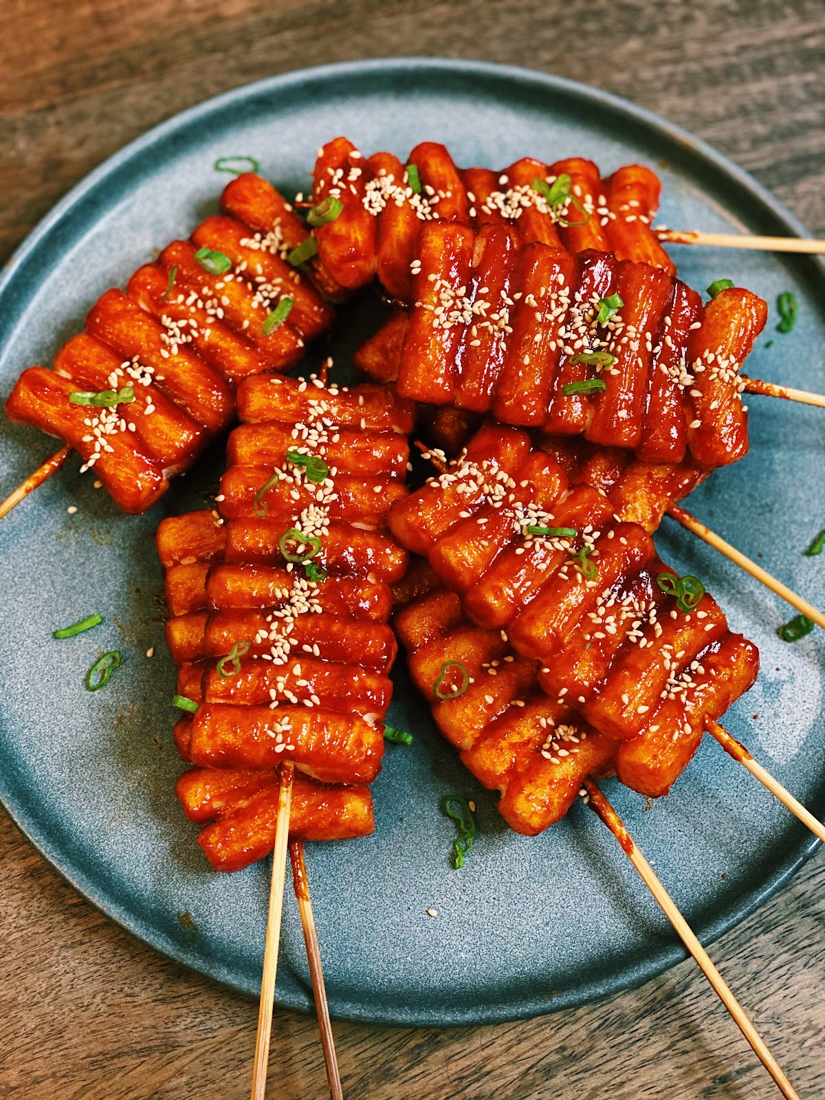 Korean Spicy Rice Cake Skewers (5 Ingredients ONLY!) - Tiffy Cooks