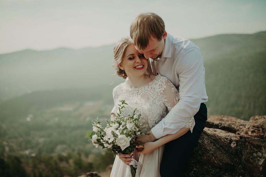 Fotógrafo de bodas Natalya Tueva (phnataliatueva). Foto del 17 de marzo 2019