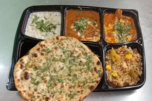 Paneer Paratha Thali