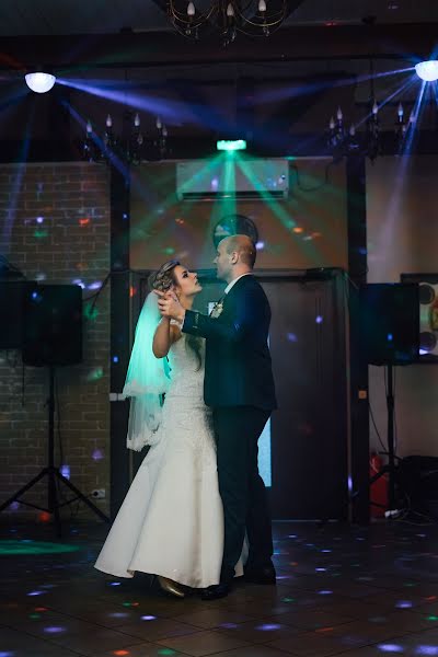 Wedding photographer Vladimir Petrov (vladkirshin). Photo of 24 October 2017