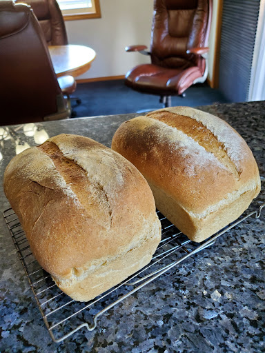 A great tasting bread that is very tasty. Opt: dust with flour