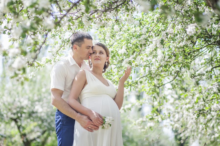 Fotógrafo de casamento Viktoriya Getman (viktoriya1111). Foto de 7 de junho 2017