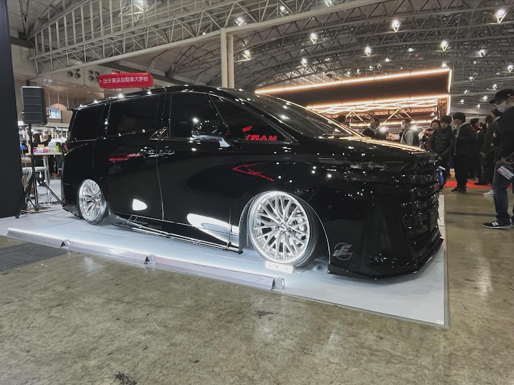 (りょうふり)さんが投稿した東京オートサロン2024・幕張メッセ・＃エムズガレージ・オートサロン2024・TAS2024に関するカスタム事例の投稿画像5枚目